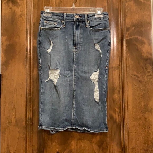 Good American High Waist Distressed Skirt - Picture 2 of 4